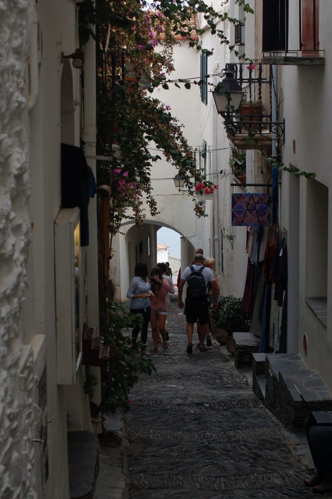 Leading down to the front